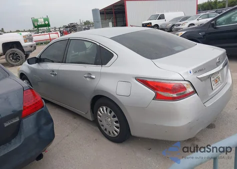 2015 Nissan Altima 2.5/2.5 S/2.5 Sl/2.5 Sv из США, поврежденный, VIN 1N4AL3APXFC258922